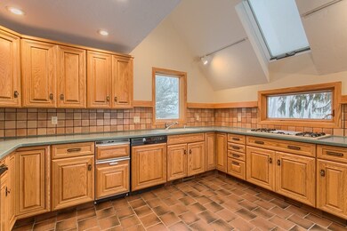 7 Violette Cir, Shrewsbury, MA 01545 - photo 5