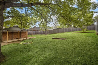 306 Briarwood Dr, Wylie, TX 75098 - photo 3