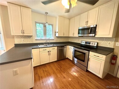 1609 Cedar Grove Terrace, Henrico, VA 23228 - photo 4