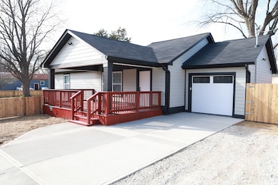 4908 E 18th St, Indianapolis, IN 46218 - photo 4