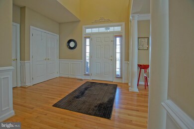 42689 Emperor Dr, Ashburn, VA 20148 - photo 2