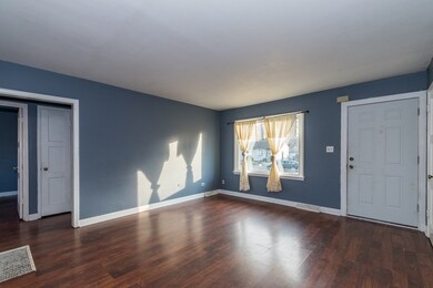 1644 Mckay St unit 4, Waukegan, IL 60087 - photo 4