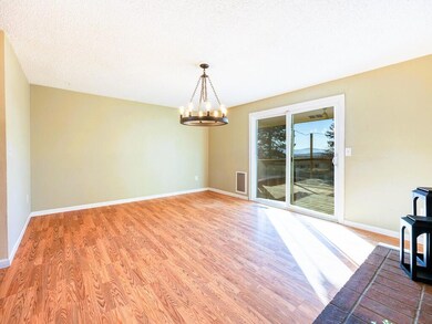 2106 Dawn Dr-06 1