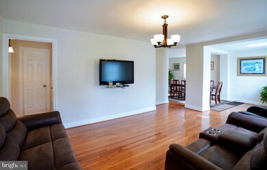 6401 Elliott Place, Hyattsville, MD 20783 - photo 5