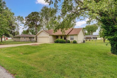 305 N Fairway Ave, Nixa, MO 65714 - photo 2