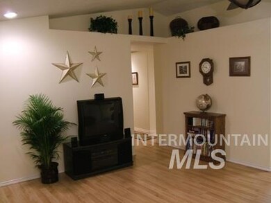 1413 S Benewah St, Nampa, ID 83686 - photo 3