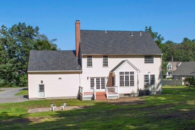 22 Winter St, Merrimac, MA 01860 - photo 4