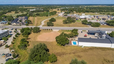 2125 N Esplanade St, Cuero, TX 77954 - photo 7