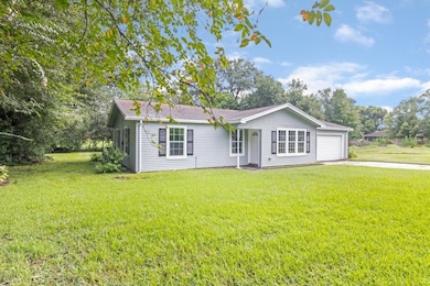 512 N Inwood Dr, Bridge City, TX 77611 - photo 2