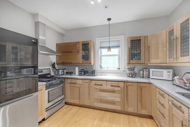 9 Belmont Place unit 1, Somerville, MA 02143 - photo 2