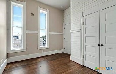 202 N Lbj Dr unit 205, San Marcos, TX 78666 - photo 4