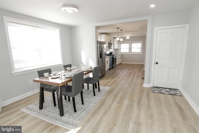 819 Bartram Ave, Darby, PA 19023 - photo 5