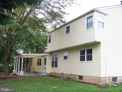 138 Glenn Oak Rd, Norristown, PA 19403 - photo 5