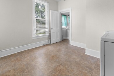 424 Almond St, Waterloo, IA 50703 - photo 6