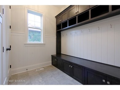 249 N Geneva Ave, Elmhurst, IL 60126 - photo 5