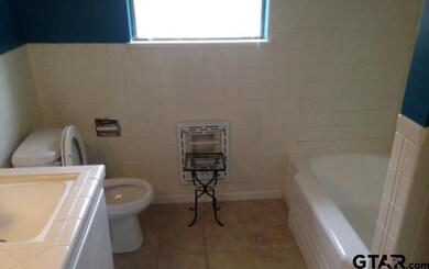 1409 Glenrose St, Tyler, TX 75701 - photo 6