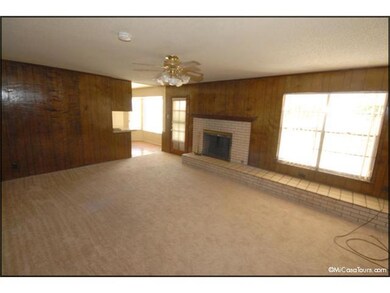 10833 Sombra Verde Dr, El Paso, TX 79935 - photo 6