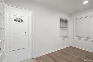 15524 Ego Ave, Eastpointe, MI 48021 - photo 6