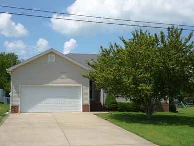 109 Kolby Dr, Shelbyville, TN 37160 - photo 4