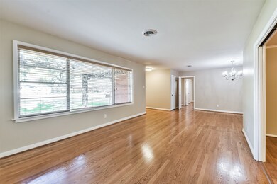 5231 Willowbend Blvd, Houston, TX 77096 - photo 5