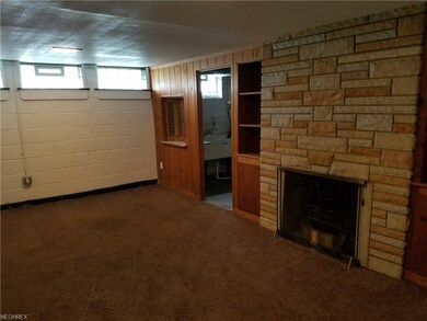 1980 Idlehurst Dr, Euclid, OH 44117 - photo 2