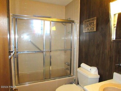 102 Surrey Ln, Lords Valley, PA 18428 - photo 7