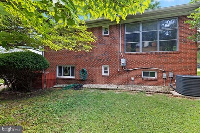 14005 London Ln, Rockville, MD 20853 - photo 5