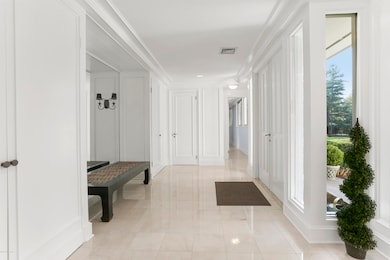 46 Oneida Dr, Greenwich, CT 06830 - photo 4