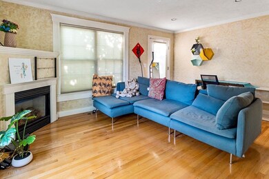 18 Middle St unit 4, Waltham, MA 02451 - photo 2