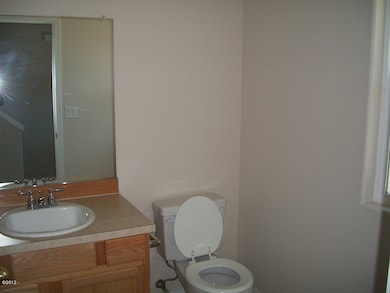 636 SE Port Ave, Lincoln City, OR 97367 - photo 6