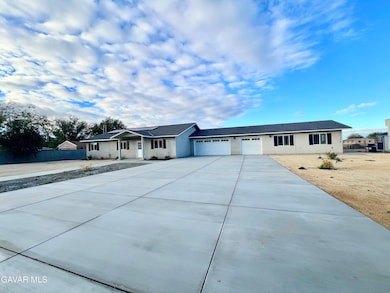 9737 E Avenue Q-4, Palmdale, CA 93591 - photo 5