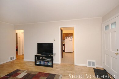 1307 Burke Ave NE, Grand Rapids, MI 49505 - photo 2