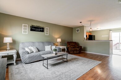 64 Highbluffs Blvd.