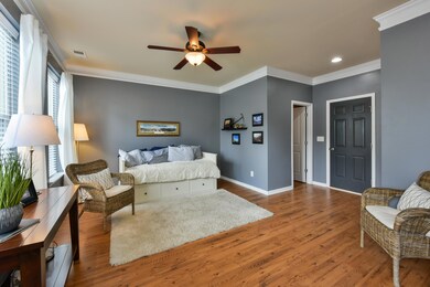 Ground floor flex space or 3rd bedroom