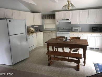 224 High Ridge Rd, Dingmans Ferry, PA 18328 - photo 5