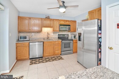 6 Snug Lagoon Ct, Middle River, MD 21220 - photo 2