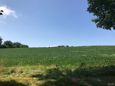 1371 Windsor Castle Rd, Hamburg, PA 19526 - photo 6