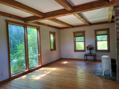 8 Wildflower Ln, Putney, VT 05346 - photo 6