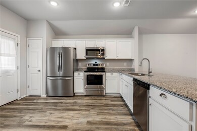 1679 S Towhee Ln, Fayetteville, AR 72701 - photo 7