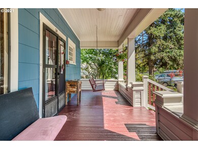 70 Log Cabin St, Independence, OR 97351 - photo 2