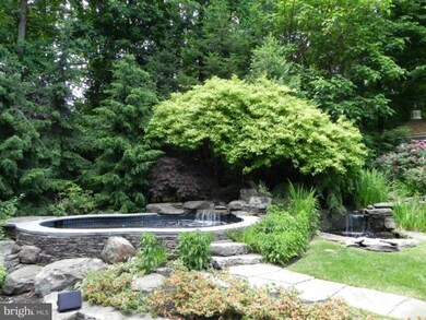 12 Brierleigh Ct, Lutherville Timonium, MD 21093 - photo 2