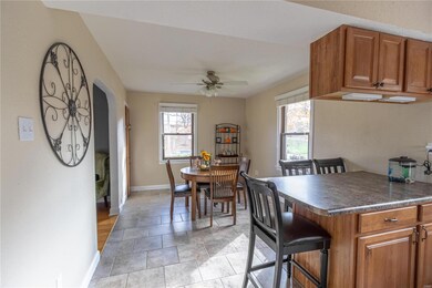 Eat in kitchen