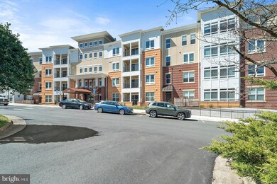 Enclave unit 101, Fairfax, VA 22031 - photo 2