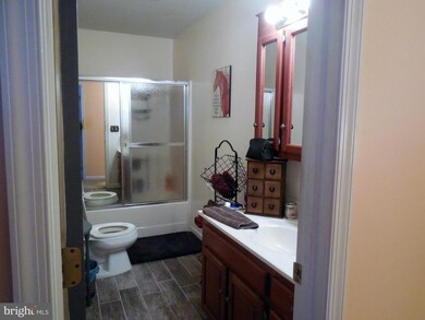 93 Francis Place, Berkeley Springs, WV 25411 - photo 6