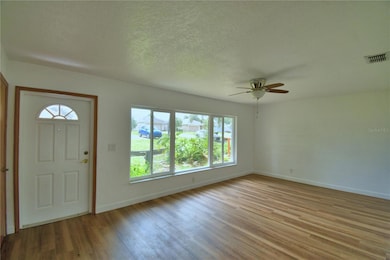 1380 Lucerne Loop Rd NE, Winter Haven, FL 33881 - photo 6