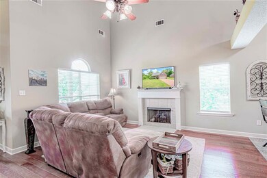 Open and inviting! Tall ceilings!