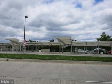 9469 Canonbury Square, Fairfax, VA 22031 - photo 6