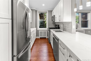 Boulder Condominiums unit 2, Bronxville, NY 10708 - photo 3