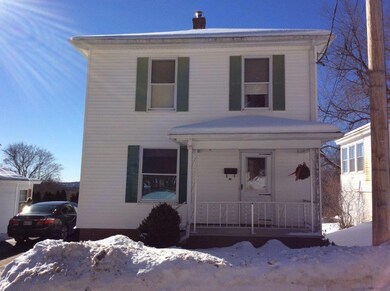 FRONT OF HOUSE FROM STREET