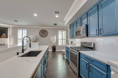 367 Teague Dr, Lewisville, TX 75067 - photo 6